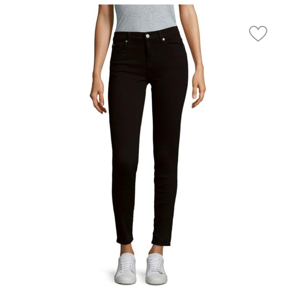 7 for all mankind the skinny black jeans.  Great condition. Size 30